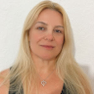 Meet your Posher, Ardiana